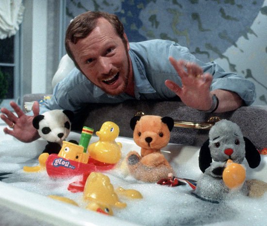Happy Birthday to Matthew Corbett who played Jones in The Dæmons. 