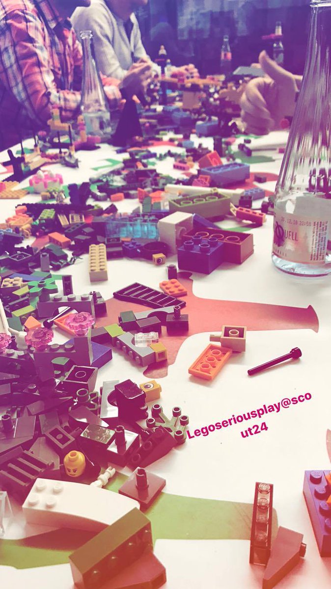 Scout24Eng's tweet photo. It was all about #Teamhacks&amp; #communication great fun🎉 @#LSPmeetup w/@kiLearning&amp; @coribeth_ @#legoatscout24 ▶️from a lego chaos to order🤓 https://t.co/CrNMmbd4H7
