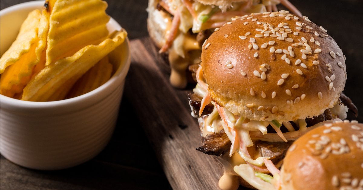 Your Must-Try Burger Joints In Gurugram whatshot.in/delhi-ncr/heav…