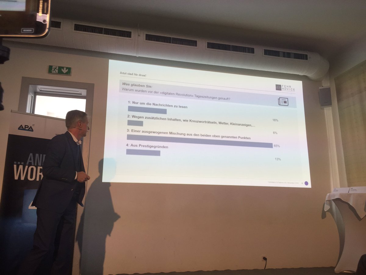 Marcus Veit zum Thema Gamification beim heutigen BusinessBreakfast der #apa_it