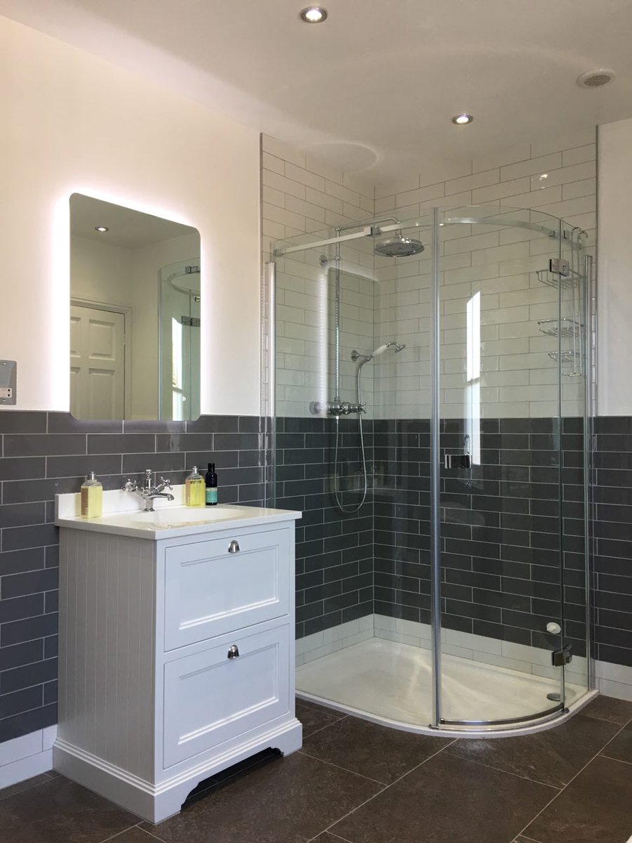 BathsComplete's tweet image. Traditional Bathroom Berkhamsted! #project #finished #bathroom #traditional