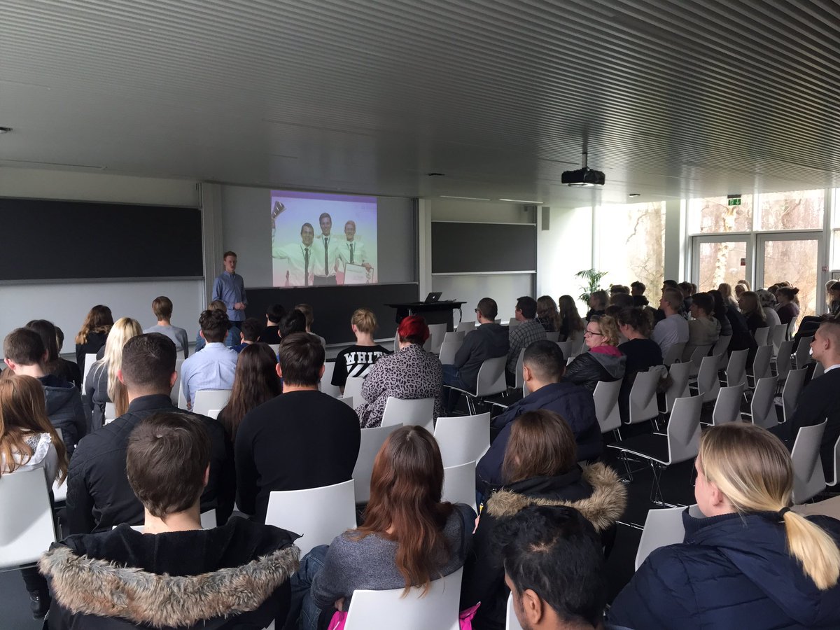 Nu er #ivturen kommet til EUD i Fredericia. Anders er først på og han har vundet Europa mesterskabet i Entrepenørskab med Subreader