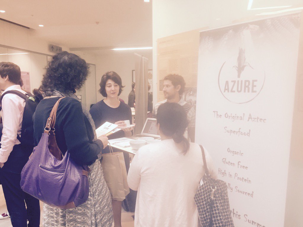cycle_land's tweet photo. Everyone is excited about healthy, nutritious, and delicious @AzureFood snacks #UASConference https://t.co/w2z8zEWnNP