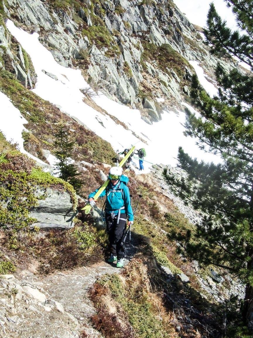 digitalsteak's tweet photo. A murder of crows..
An awesome tour yesterday with everyone rocking Chamonix locals @blackcrows_skis #skitouring #mountainsrule https://t.co/lnk9VGhVXX