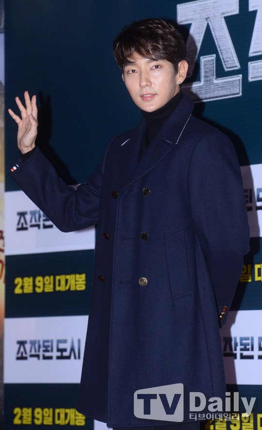 wlsaud711's tweet photo. 이준기, '달의 연인'으로 제 2의 전성기…'해외서 인정받은 배우 1위' 우뚝 https://t.co/569ueYVz6B
#이준기 #달의연인_보보경심려 #왕소 #고려4황자 #레지던트이블_파멸의날 #Commander_Lee https://t.co/ugKkLsMeZC