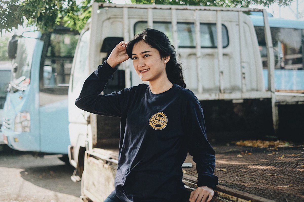 GreenBeeCo_'s tweet image. NEW ARRIVAL LONGSLEEVE // CLEAVER NAVY // @GreenBeeStore AVAILABLE NOW // IDR 149K
Online order:
WA: 0812-1324-6945
Line@: @Xhv4217o (Use @)