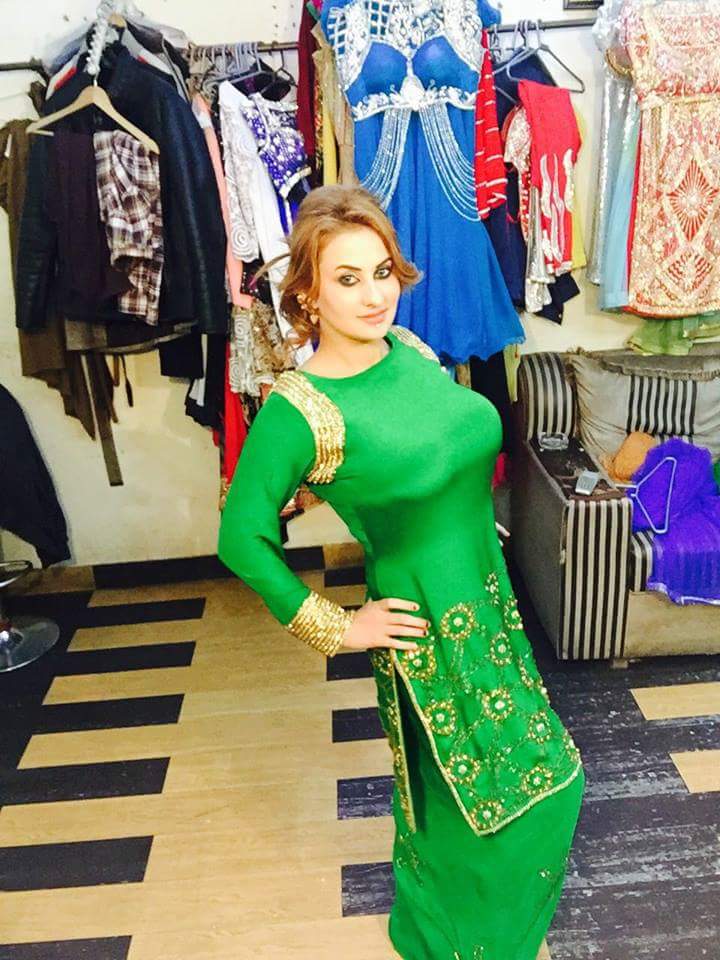 AfreenKhanPrinc's tweet photo. Meri Desi look 💞
U like it?? https://t.co/EftMShJowt