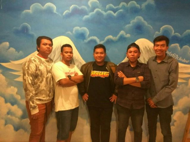 Adde_Raip's tweet image. Kembali!