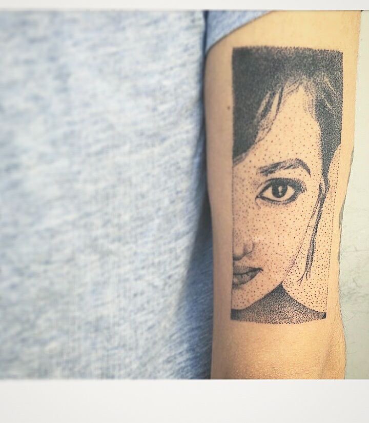 itattyou's tweet photo. #itattyou #tattooartist @hendrylama @devilztattooz https://t.co/yVp1XhPiY2 
#tattoos #dotrait #dotworktattoo https://t.co/putoJaB3Lc