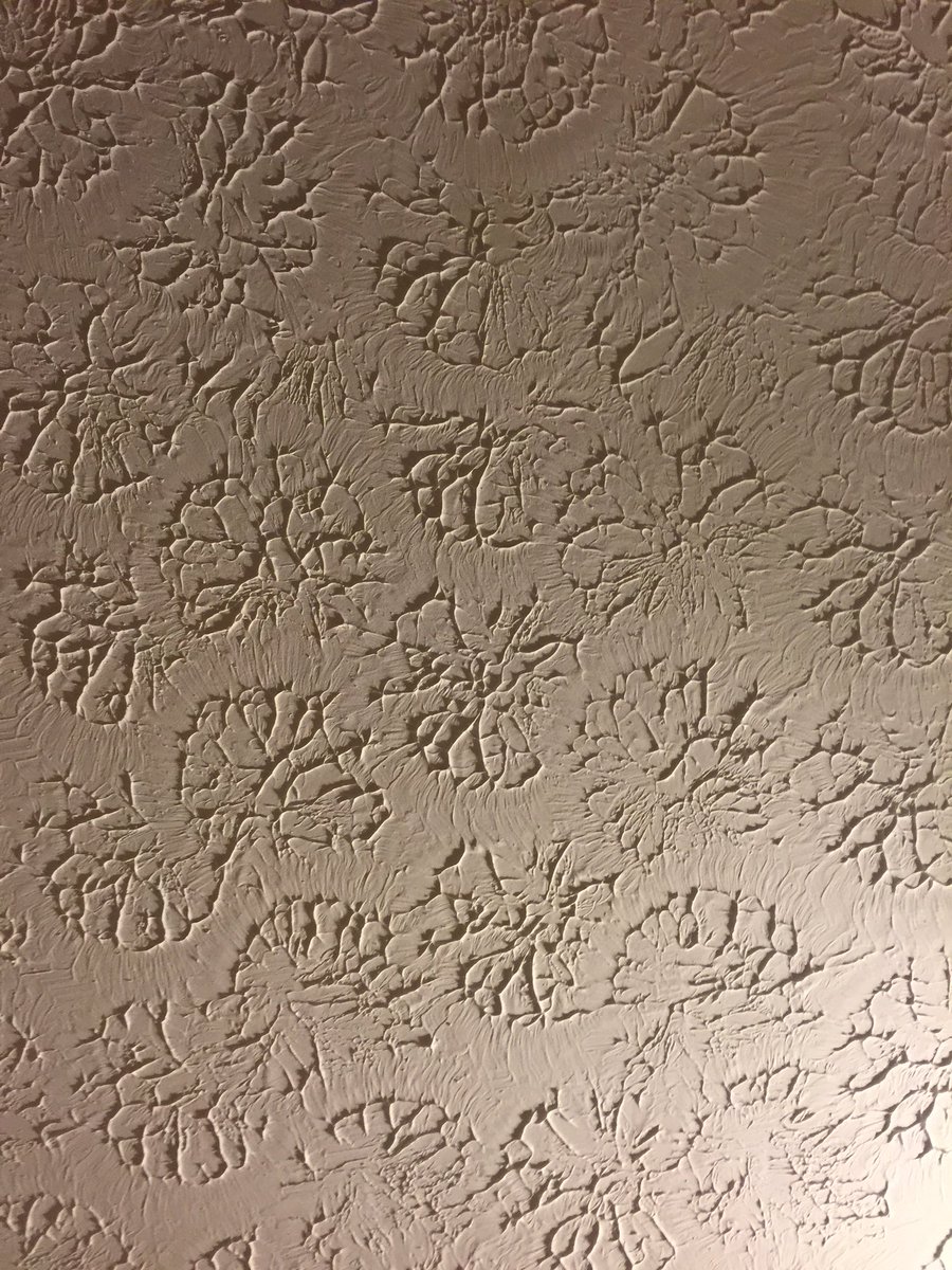 rt if u have a ceiling like this in ur house