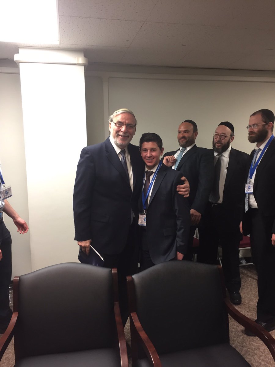 FeinerRivkie's tweet photo. Always great meet @HikindDov such a strong supporter of our critical needs #securityfunding #tuitionrelief #AIA17 Albany Mission @AgudahNews https://t.co/zRDBbLLBp1