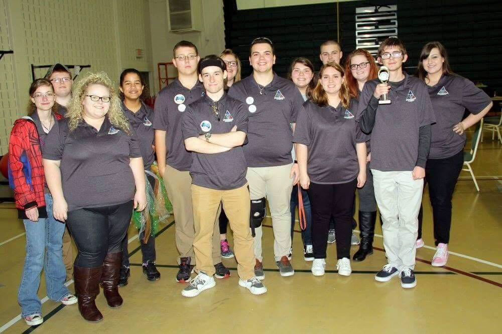 RichlandsHigh's tweet image. The Upward Bound Robotics team, TRI-Robotics #5414, had a great weekend at the East Super Regionals.  World Championship next!

  ­­