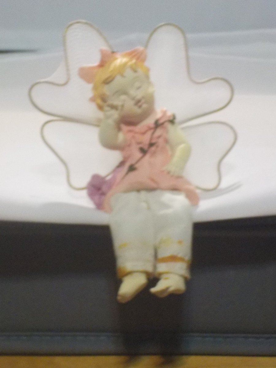 FairiesFlight's tweet photo. Adorable Angel https://t.co/JMC66652ey https://t.co/f1D1gf4bQp