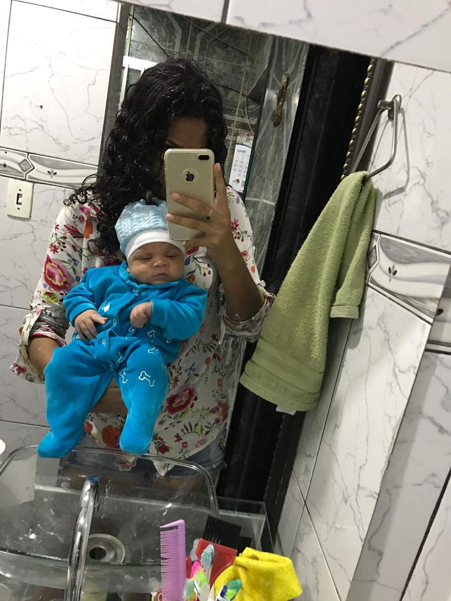 EmillyMariaa9's tweet photo. Hoje o fedorento da minha vida faz dois meses cada dia mais esperto e mais abusado ! 😍😍 #Isaaac https://t.co/LZpm98Io4S