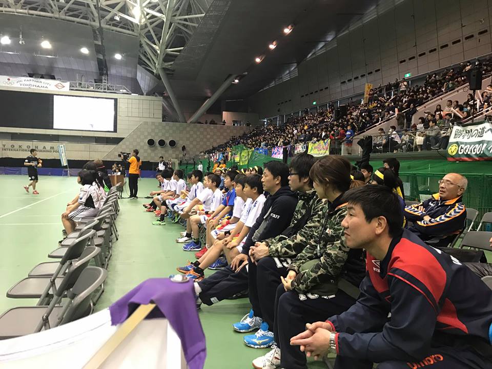 HanboKun's tweet photo. 『HAND TO HANDチャリティートーナメント』 
みんなのおかげで無事に終了したで！
たくさんの笑顔に出会うことができて、ホンマに楽しかったわ。
やっぱりハンドボールは最高やな♪
また来年も会おうな！！！
#handtohand2017
#ハンドボールで日本を笑顔に https://t.co/QIJHl8TaPE