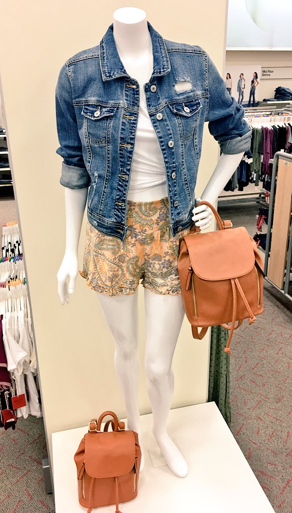 Angie_StyleETL's tweet photo. π± #firstdayofspring inspired a #readytowear refresh!π± @Target #vmtl #t2326 #g191styleitsellit #mossimosupply #merona #ownit #workitliterally https://t.co/cfcfGG3SXP
