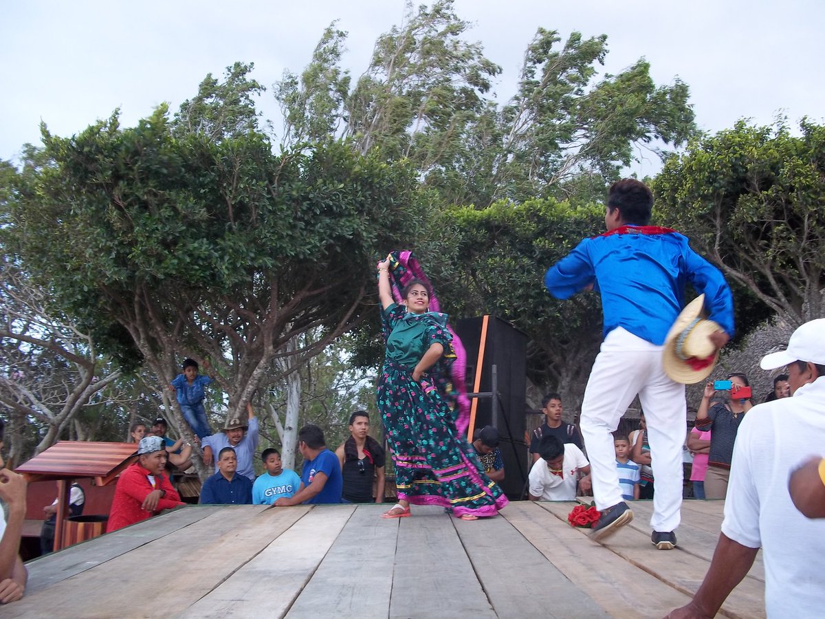 ComunicadoresN's tweet photo. #OrgulloDeMiPais
Gran derroche de Cultura y tradición de distintos municipios de Masaya en el municipio de Catarina https://t.co/6nFIMRTar1
