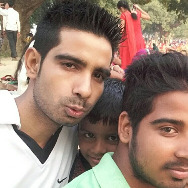 amansingh100's tweet photo. #NewProfilePic https://t.co/YDPciCc2p7