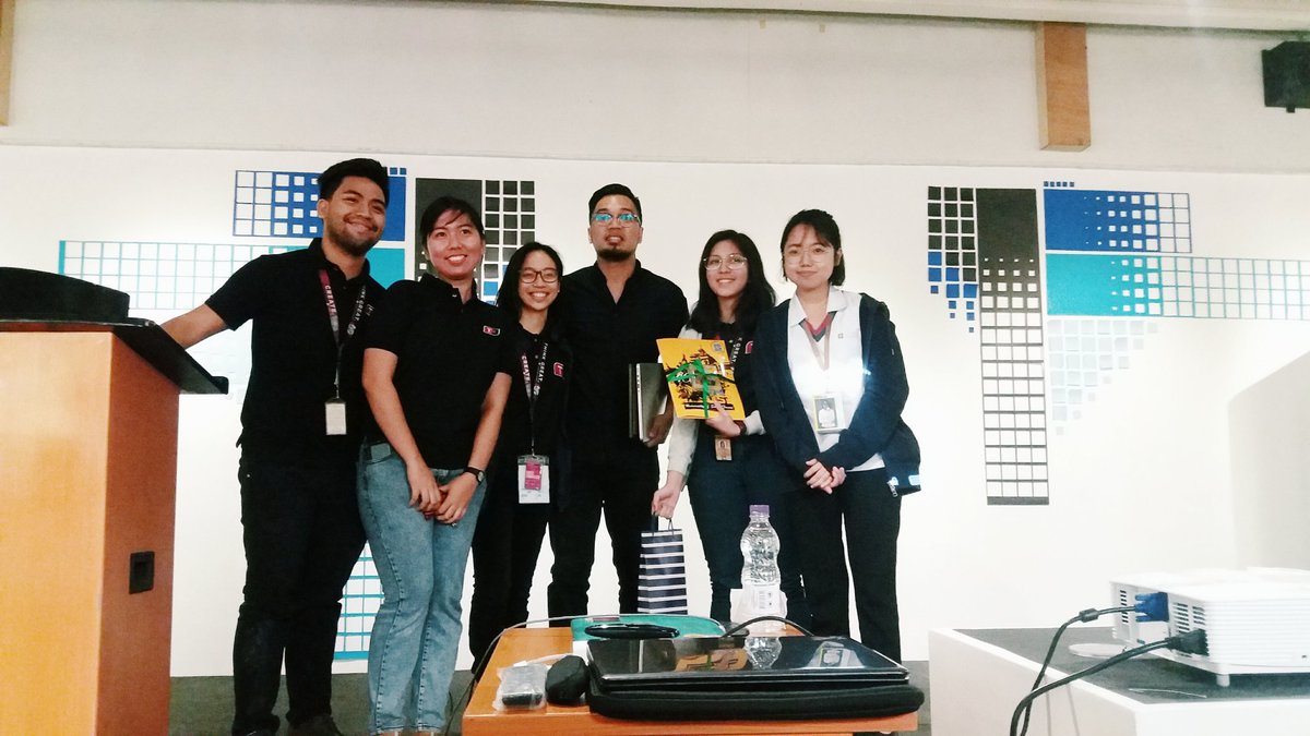 cfadtouchpoint's tweet photo. Touchpoint awards the certificate of recognition and token of appreciation to Sir Herbert Hernandez #TPExtended 😊 https://t.co/MdYnSru6pB
