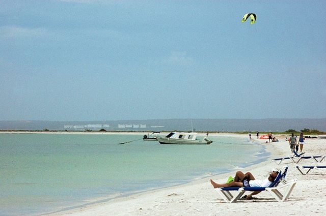 EcarsRental's tweet photo. Playa La Punta (Isla de Coche, Nueva Esparta). #Ecarsrental #Anzoátegui #PuertoLaCruz #Lechería #AlquilerDeAutos https://t.co/Umr0Zizyo2 https://t.co/NAeBZNqq8i