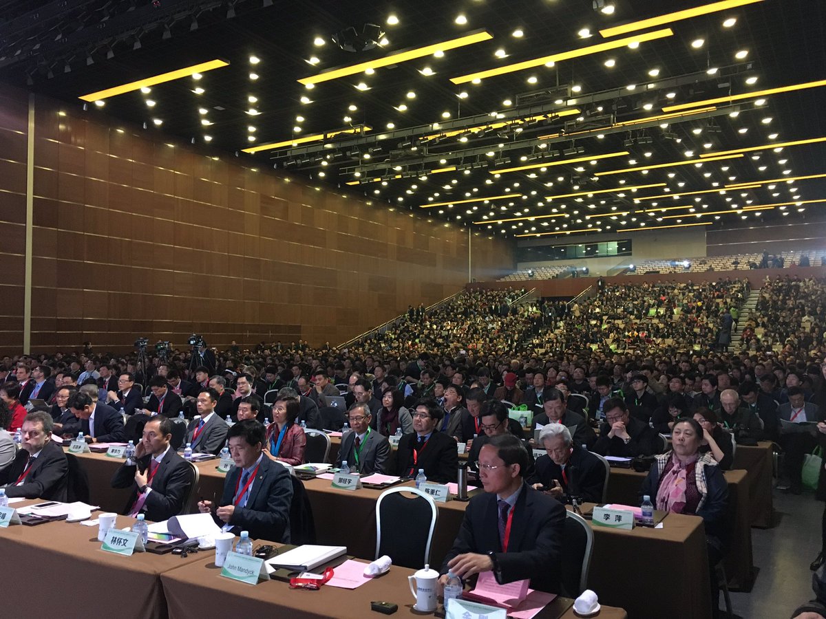 JohnMandyck's tweet photo. Honored to share #theCOGfxStudy at China #greenbuiding conf. Energy efficiency+productivity=more green bldgs! https://t.co/SoU7IRXYg4