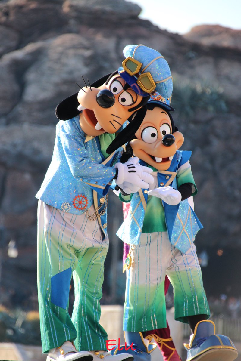 Twitter 上的 Elu クリスタル ウィッシュ ジャーニー グーフィー マックス ドナルド デイジー そしてミッキー こっちの衣装見ると みんな青いなって思っちゃうね Disney Tds Cwj T Co Ztf6cjkv2e Twitter