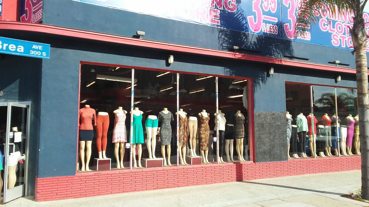 WindowGuyzUSA's tweet photo. $3.99 or Less clothing store. Sparkling windows!!!
#Springcleaning https://t.co/arWT63Z1m8 #WindowGuyz https://t.co/qduflWWObb