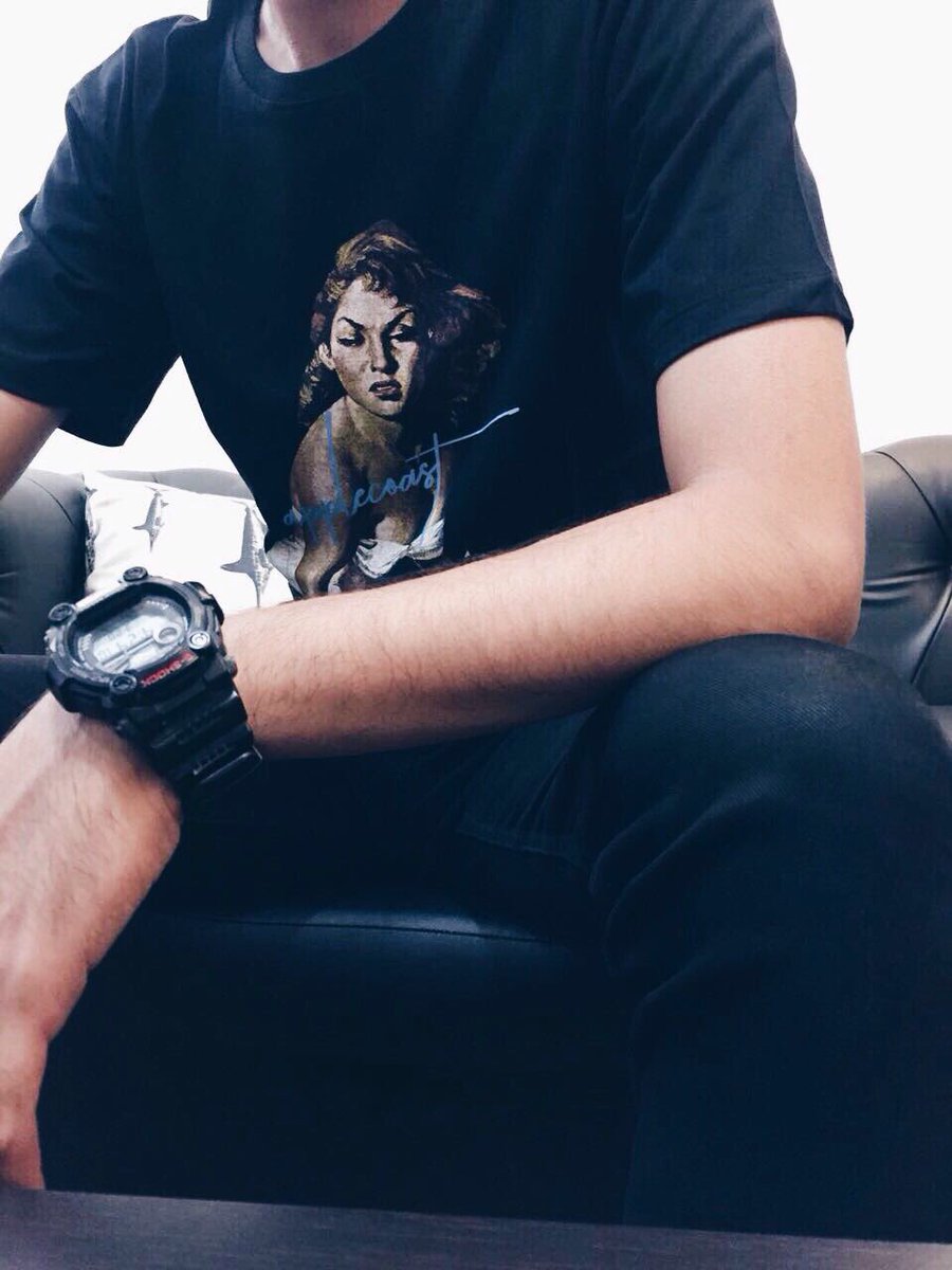 Sign angel tees available now! Grab Yours right now!
Applecoast Flagship Store 
Jl. Cikutra No 205, Bandung
#everydayapplecoast