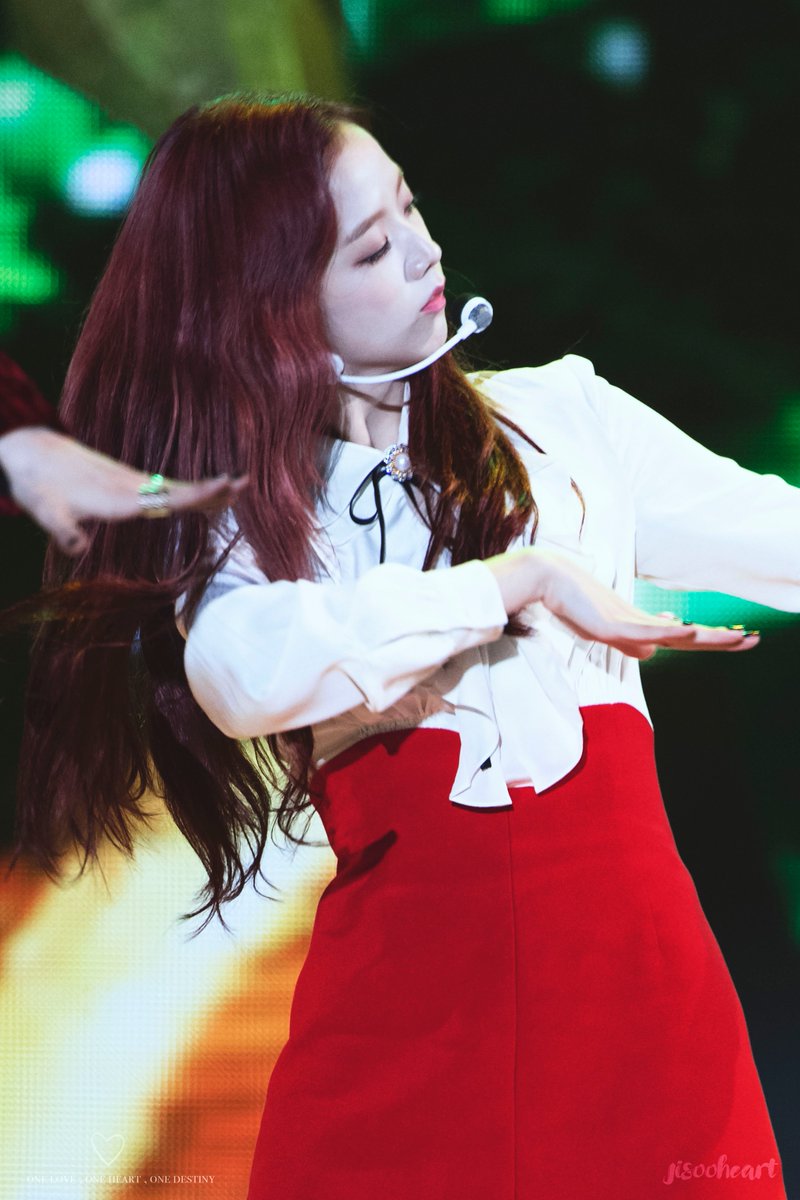 jisooheart's tweet photo. 보고싶다
#블랙핑크 #지수 #BLACKPINK #JISOO https://t.co/WrlaVuDdPo