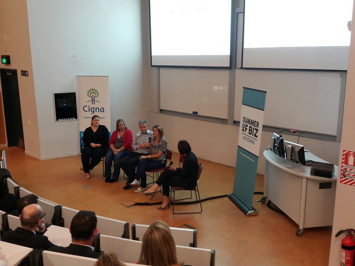 Welcome to <a href="/siobhan_warren/">Siobhan Warren</a> @HRManNZ and Helen from #WREDA as well 🙌