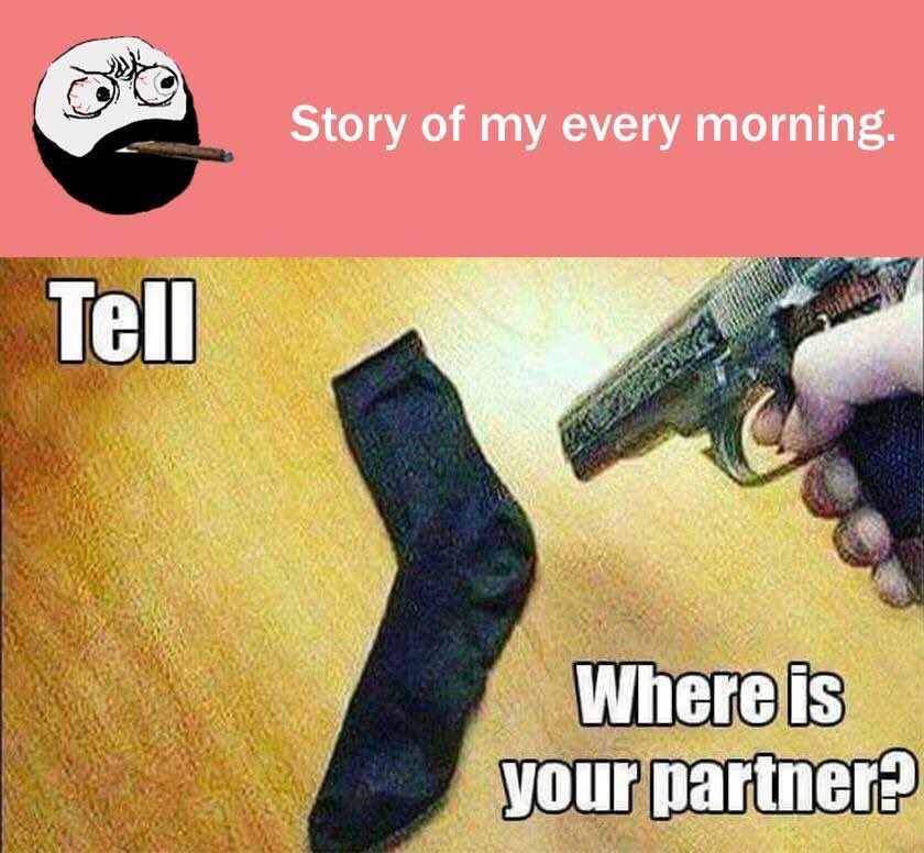 MyHouseOfSocks's tweet photo. Masalah yang sering dihadapi setiap pagi. Pasangan stokin kita sudah hilang. Kali terakhir nampak bersama di mesin basuh 😂 #SocksJoke https://t.co/lgVydtNzcN