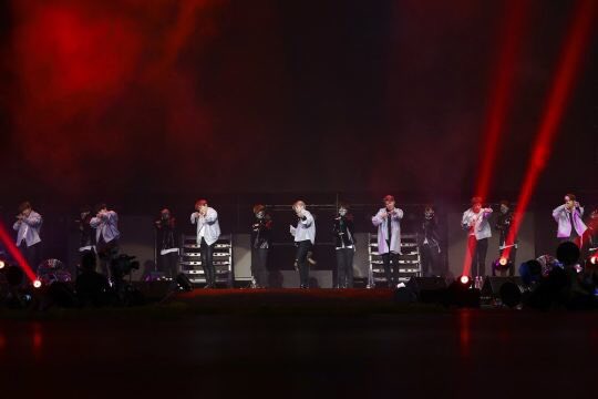 SilentHobi's tweet image. [#ARMYResearch👩🏻‍💻❤️SHARE] #방탄소년단 #BTS &apos;#윙스투어 #TheWingsTour S.America Chile•Brazil... ln.is/kfPeJ by #_tajam_ via @c0nvey