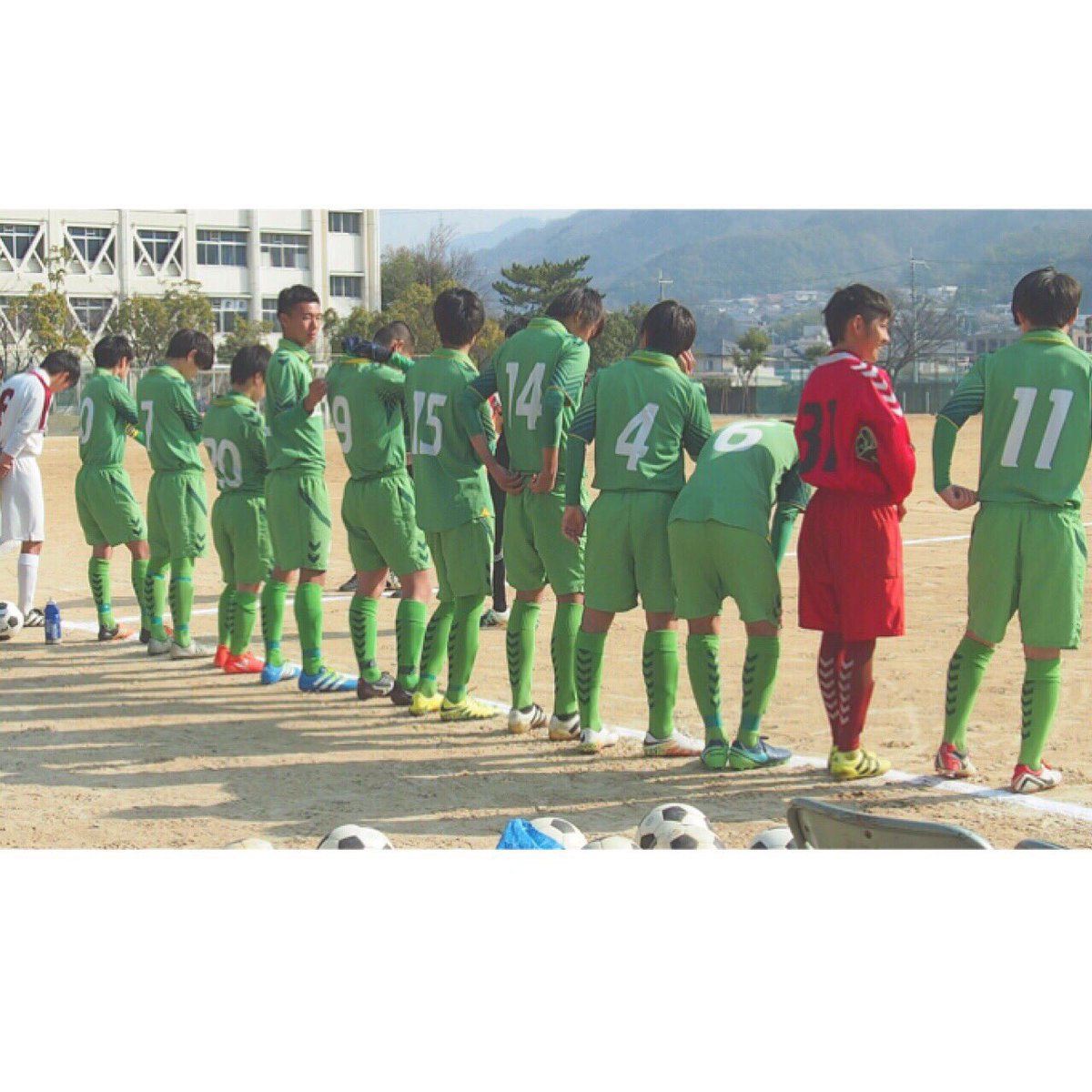 八尾翠翔高校サッカー部 ３月２０日 月 U 18 第4節 Vs 布施工科 １２ー２ 昨日の試合は 良いプレーがたくさんあってとてもかっこよかったです 明後日からの練習も頑張りましょう