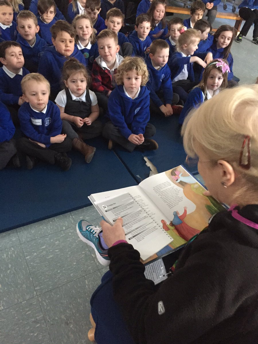 CCPPSchool's tweet photo. 📚It's time for Open the Book Assembly. We heard about Jesus and a Happy Day #ccpassembly #ccpEaster https://t.co/SxVSv30nrd