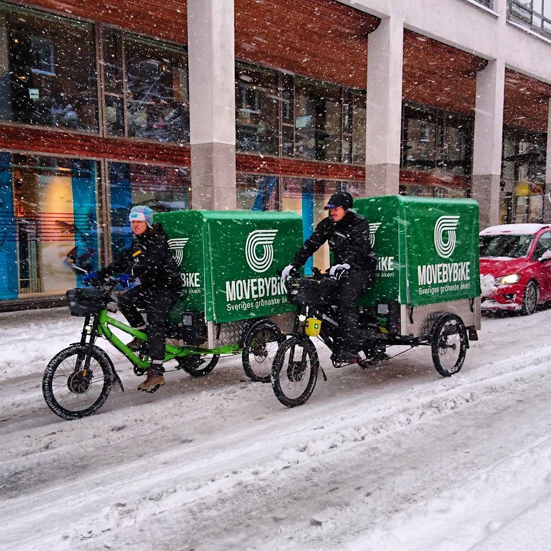 MOVEBYBiKE's tweet photo. We are recruiting 5 new Night Riders to our team in Stockholm, read more &amp; apply:https://t.co/bKajj3OZVb #eclf17 #ecommerce #cyclelogistics https://t.co/BkuHoefzqL
