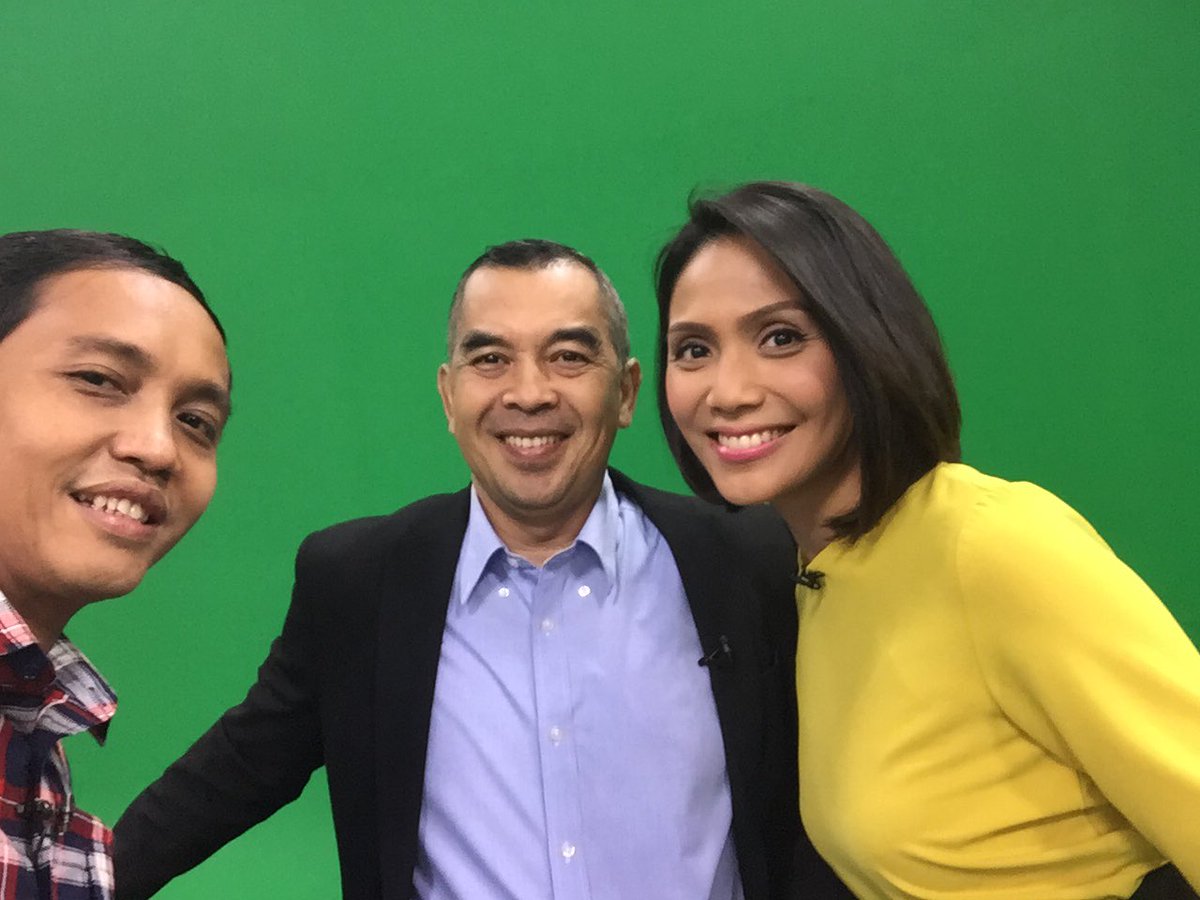 RajaJuliAntoni's tweet photo. Just finished a talkshow @Metro_TV https://t.co/Tue18ijDVt