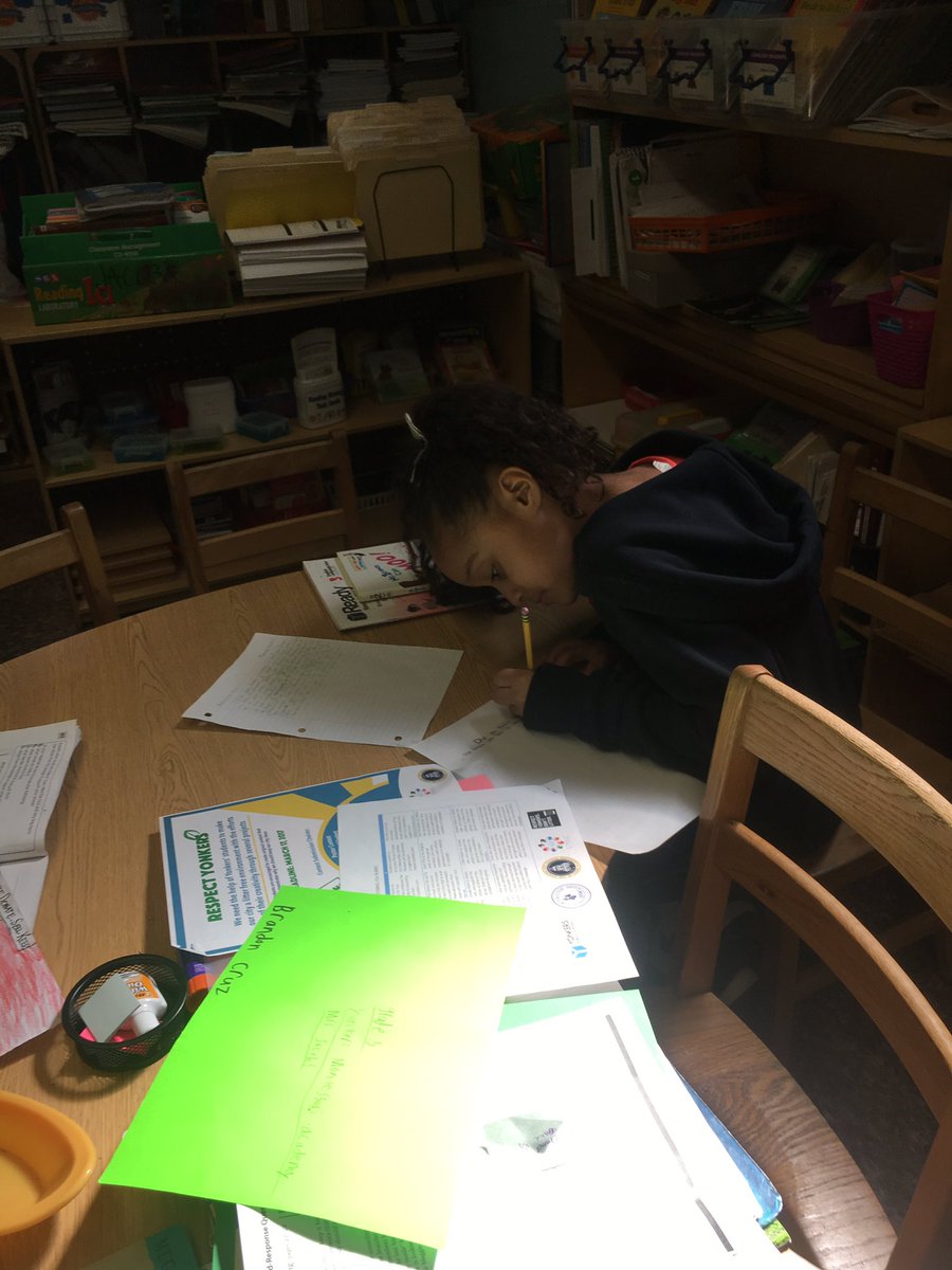 G54tweets's tweet photo. Mrs. Jacobs's 3rds hope we will have a winner? #respectyo @Donnied926 https://t.co/LoqnCCP5D9