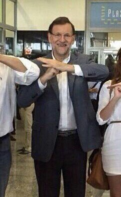 unchavalito's tweet photo. USA IRON FIST vs SPANISH RAJOY https://t.co/1lwAemrDxU