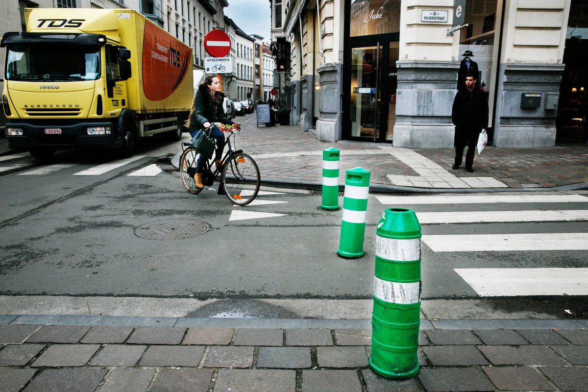 Op zoek naar Gentenaars die uitgeloot wrdn om deel te nemen aan het burgerkabinet. Wie is/kent zo iemand? #gent #ugent <a href="/demorgen/">De Morgen</a> @devoscarl