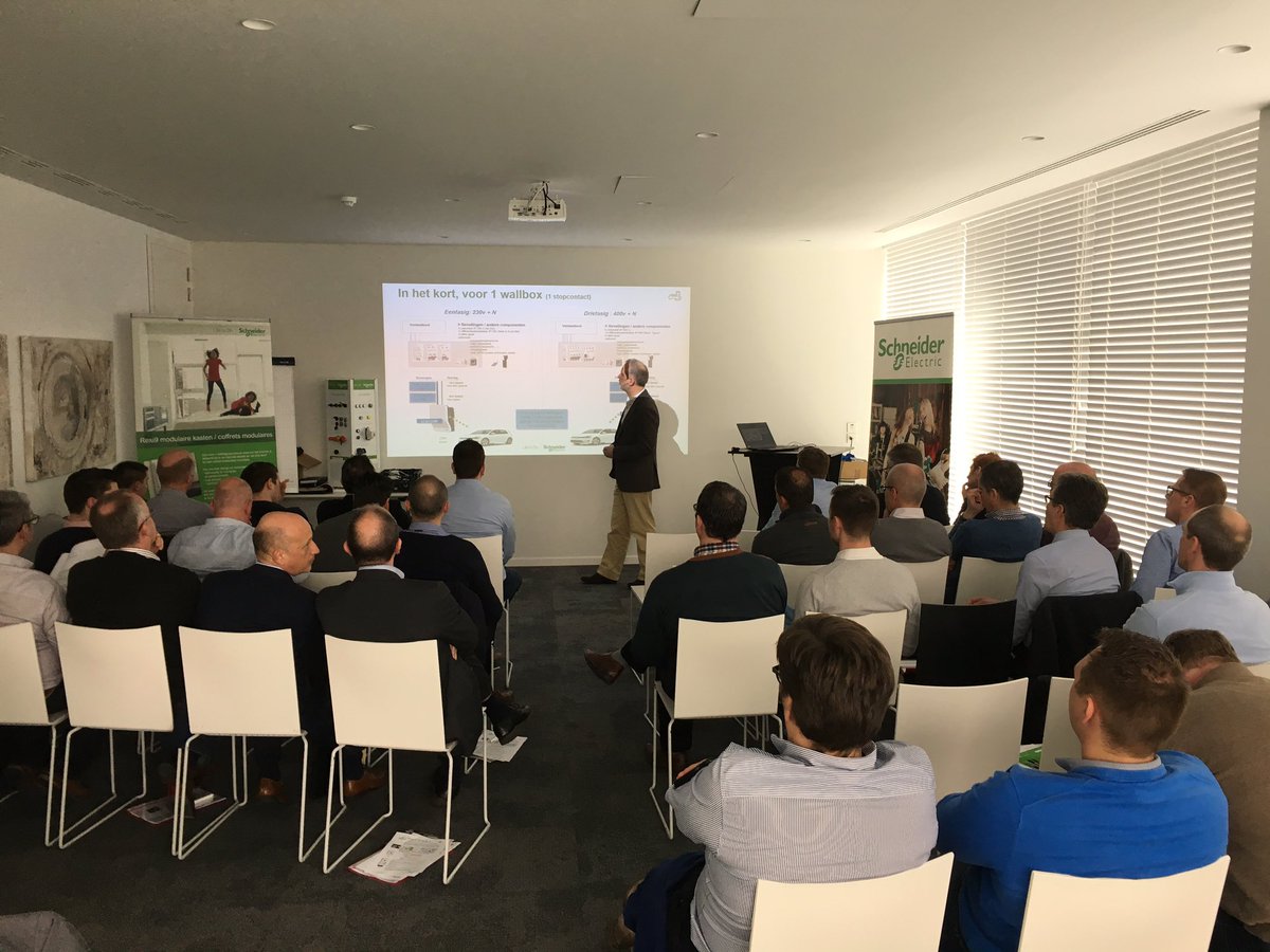 Life is on! Training our distributors. <a href="/SchneiderElecBE/">SchneiderElectric BE</a> #lifeison <a href="/markdemunck/">mark de munck</a> <a href="/BiotXavier/">Biot Xavier</a> <a href="/JVerdickt/">Joris Verdickt</a> @