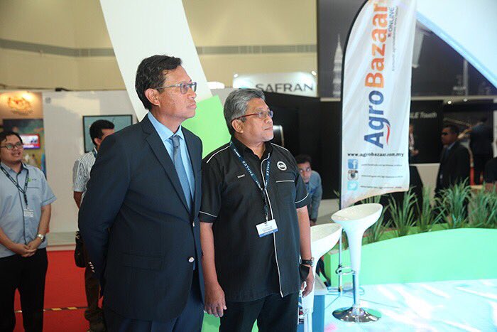 mardimalaysia's tweet photo. Bertemakan 'Defending The Nation Through Food Security' @moa_gov @MARDItweet julung kali di #LiMA17 @LimaExhibition #TN50 #ourfoodourfuture https://t.co/Mb2F0qlbvT