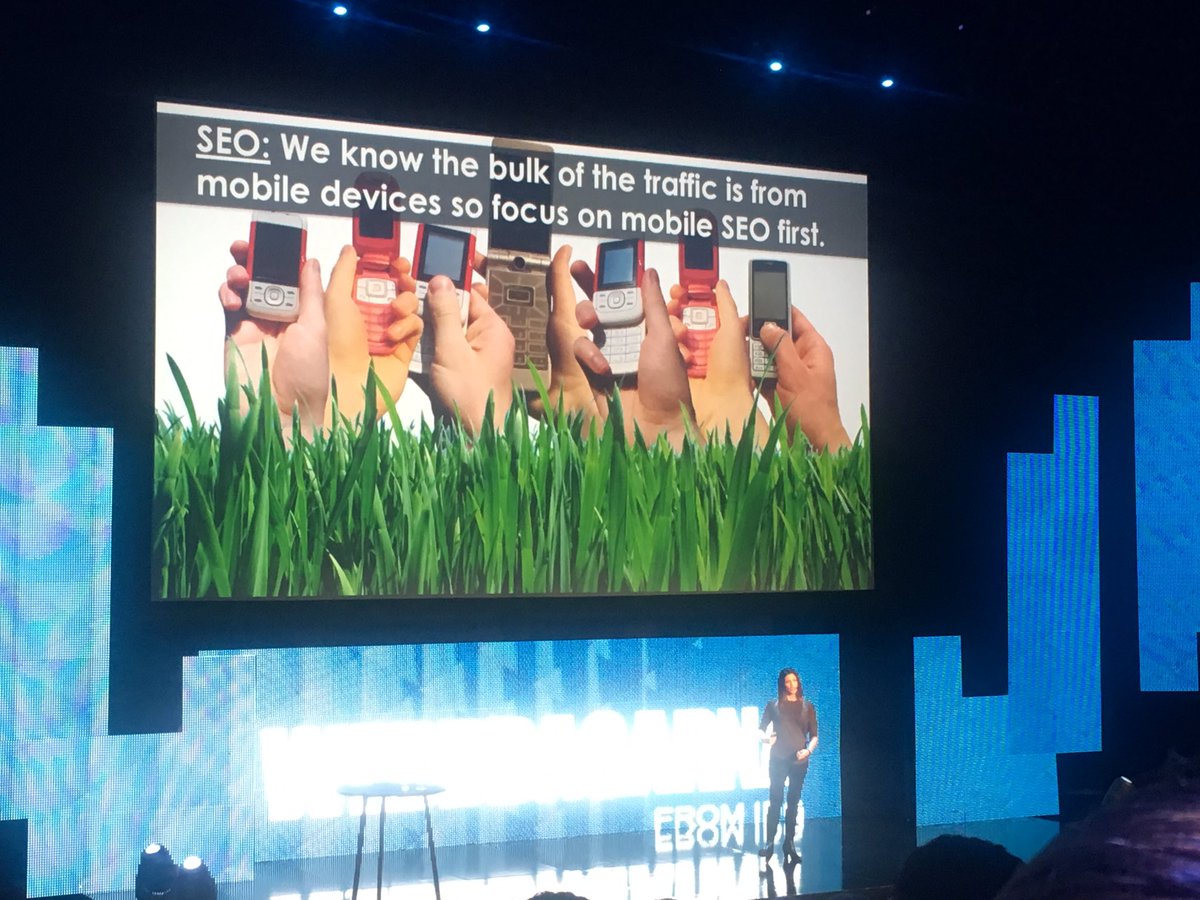 ylvster's tweet photo. Mobile first on mobiles of the past 😎#webbdagarna https://t.co/SPyn042yWz