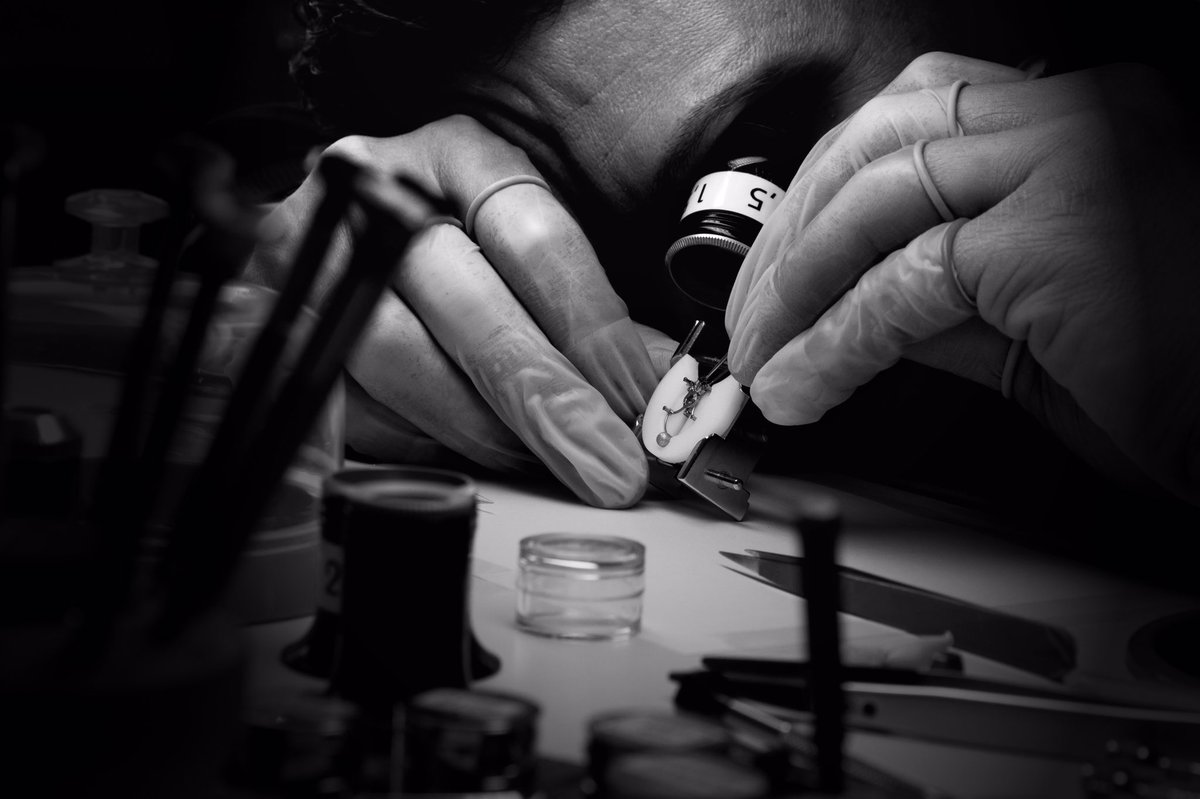 LouisMoinet's tweet photo. In less than 36h, you will discover the World Premiere that our master watchmaker is assembling for @Baselworld - stay tuned ! https://t.co/6WdtSZlPOn