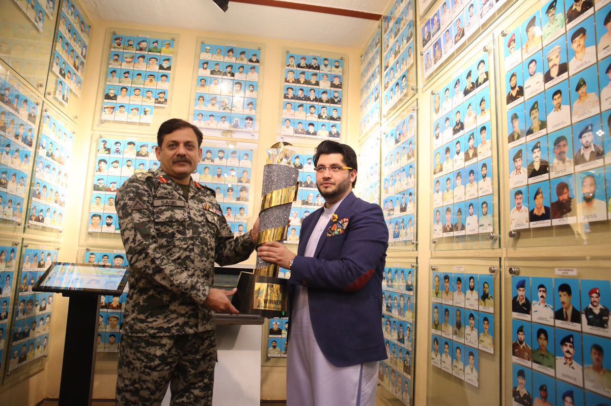 Bilalattari1998's tweet photo. Chairman PZ @JAfridi10 met IG FC and Trophy Visit to Fort Balahisar #ZalmiChampions #PSLTrophyTour https://t.co/4Z491C0EgV