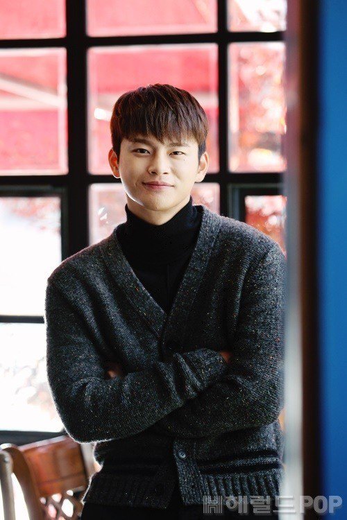 [NEWS][팝업★]'입대 D-7' #서인국, #자작곡 #선물 #녹음 #완료…언제 풀릴까
goo.gl/uc19hv