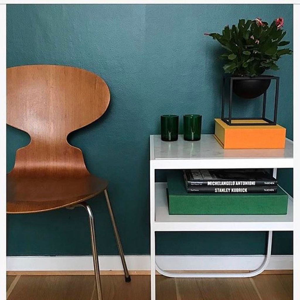 bookbinders's tweet photo. Great image from @citizen79design
・・・
The Ant #antchair #arnejacobsen #fritzhansen #asplu… https://t.co/Y7g6FnoxW3 https://t.co/70eIBCt3KS