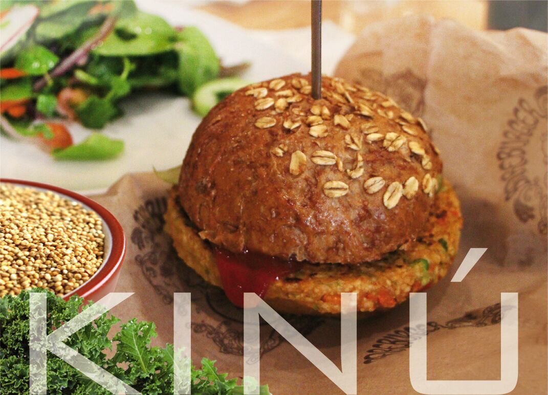 Quinoa + Kale = KINÚ ✔️ La nueva Burger de Quinoa y Kale, con mermelada de pimiento rojo y rúcula❗️Sólo la encontrarás en Honey 📍