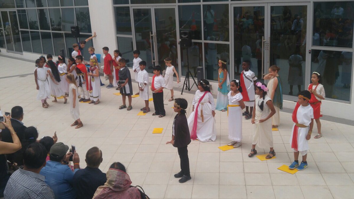 DiamondsWSO's tweet photo. More stars of the future starring in our Greek Extravaganza. @WSO_Year3 A fabulous success! https://t.co/O4VWe1lprv