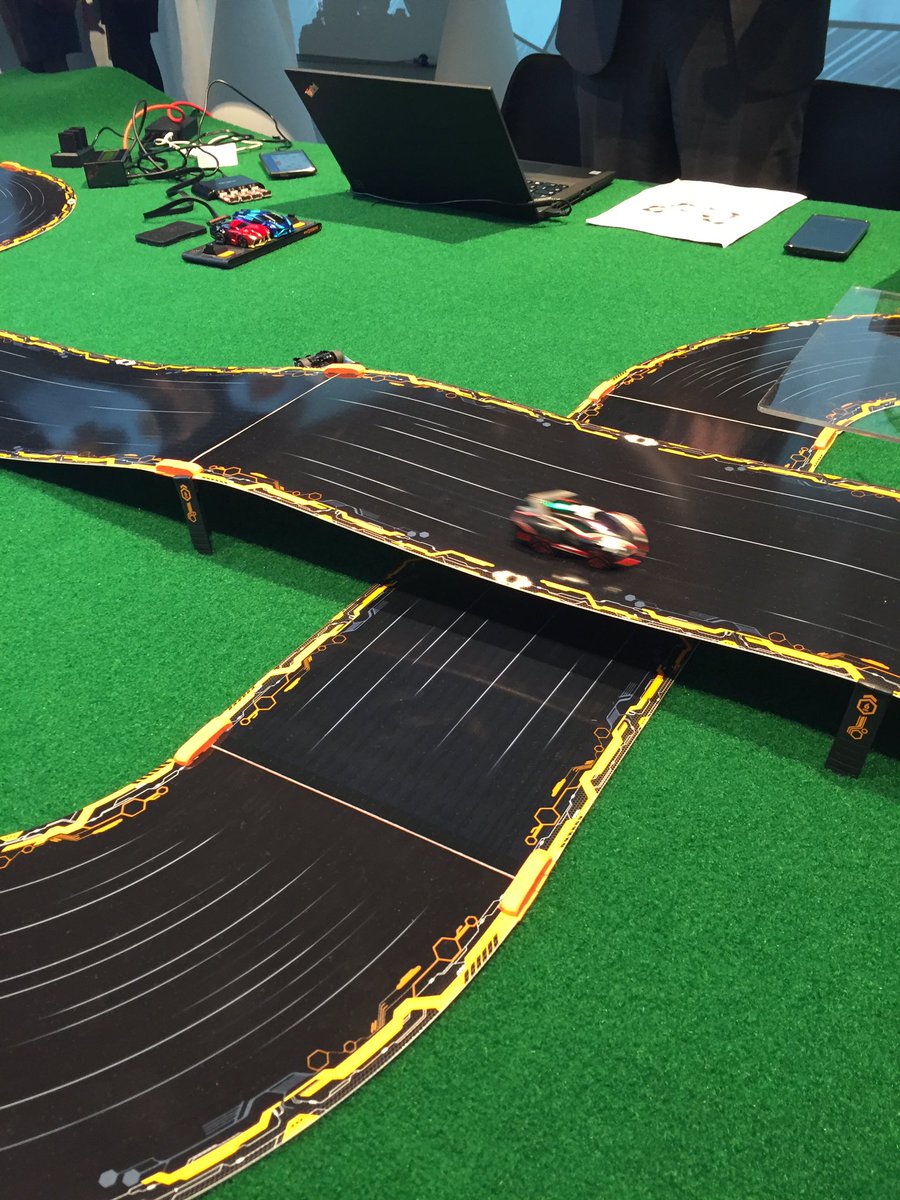 RizzardiElena's tweet image. #IoT demo testing #RoadToBigData #drone @OracleItalia @Areapergolesi