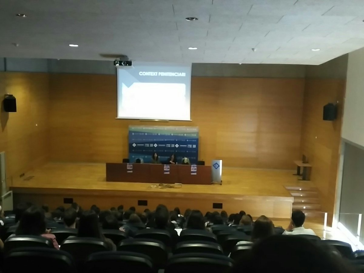 xavierpnatta's tweet photo. Empezamos el segundo día con una ponencia que nos hablará sobre la #PsicologiaPenitenciaria #XXIVJornadesDePsicologia @UIBuniversitat https://t.co/7wmdweqjoz